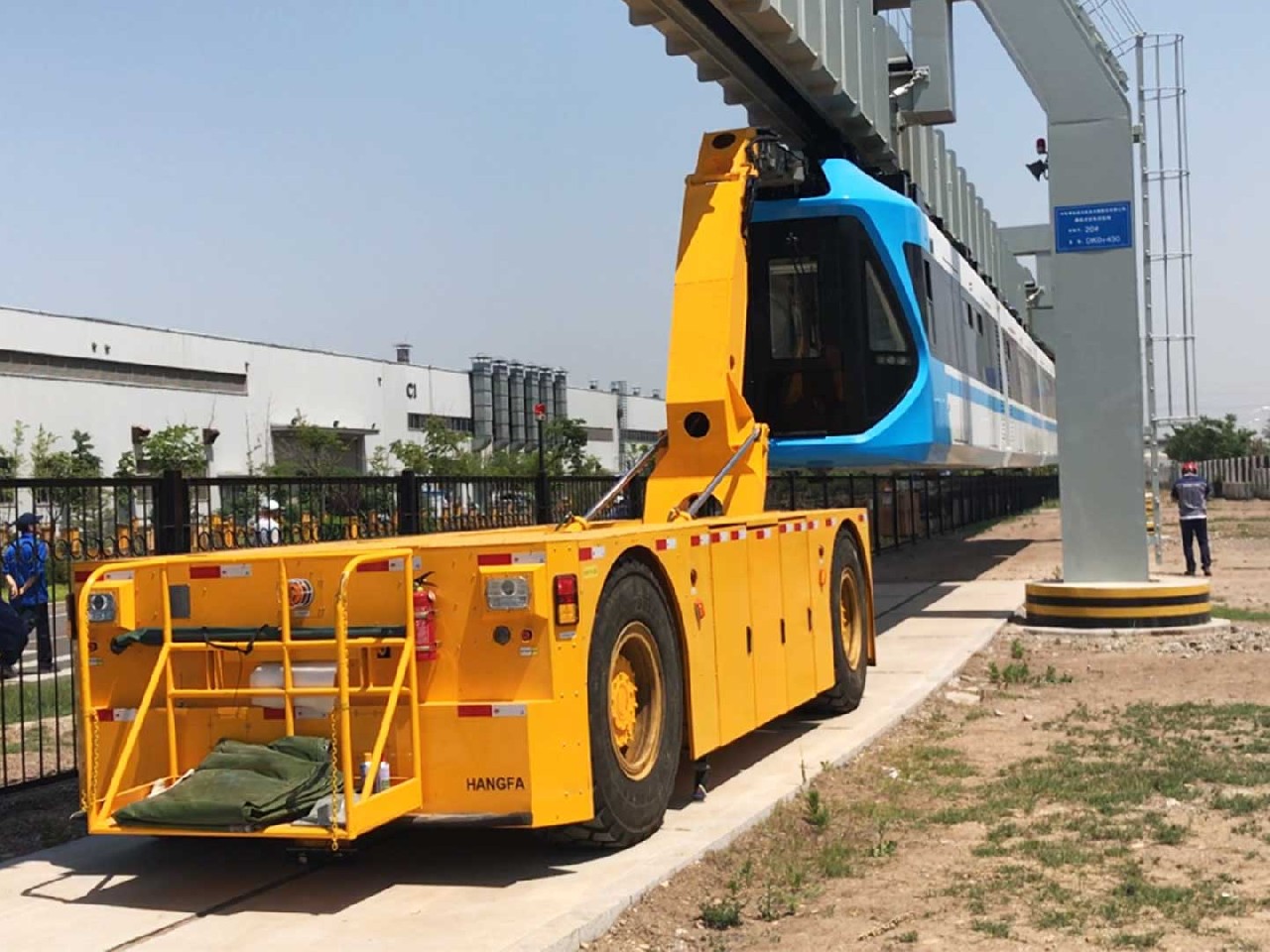100t�չ��г�ǣ����Ӧ���ڿչ��г�����װǣ��